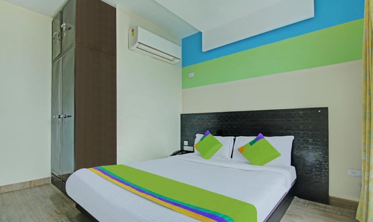 Itsy Hotels Nyra Гургаон Экстерьер фото