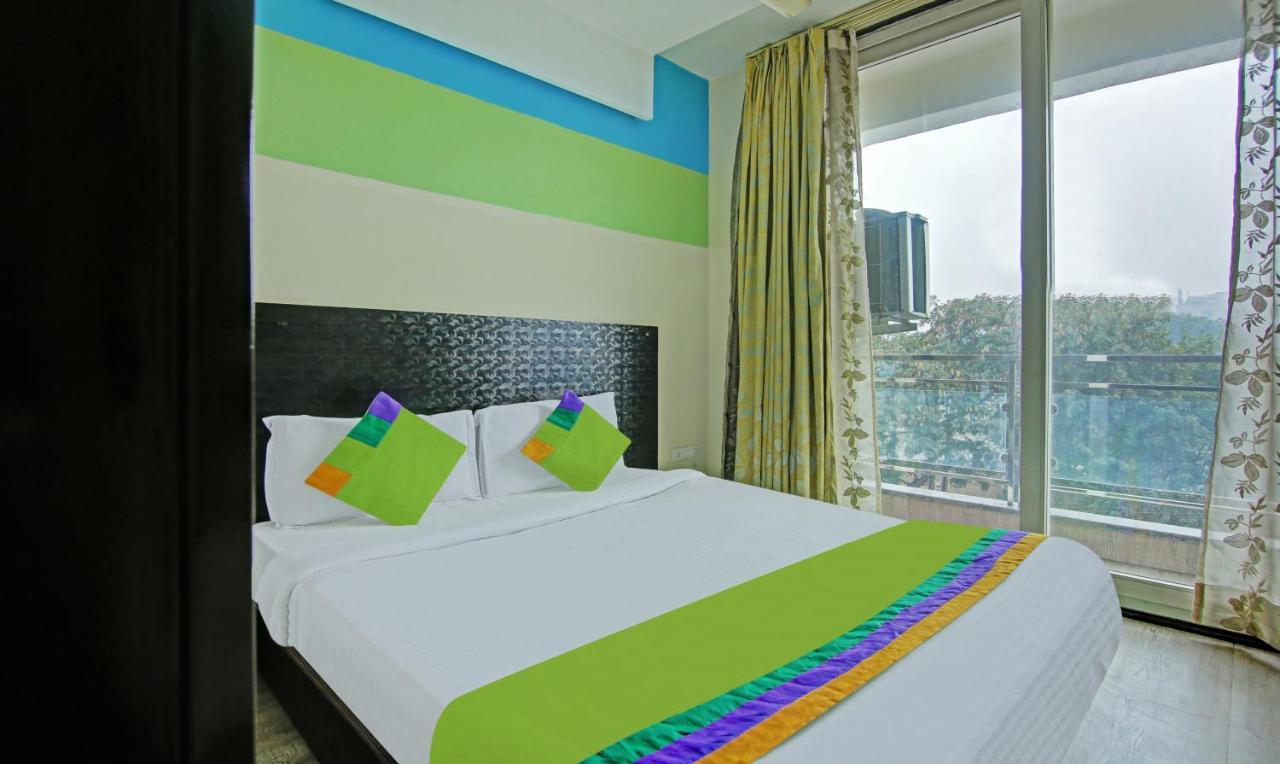 Itsy Hotels Nyra Гургаон Экстерьер фото