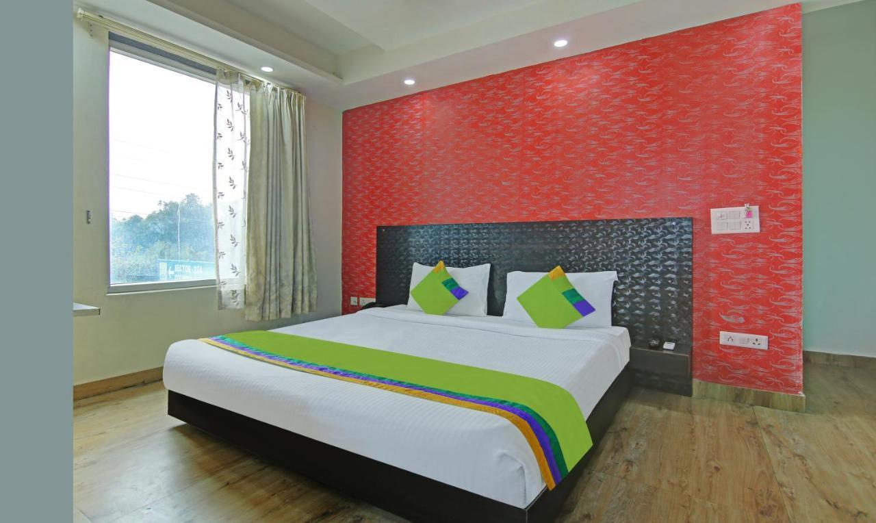 Itsy Hotels Nyra Гургаон Экстерьер фото